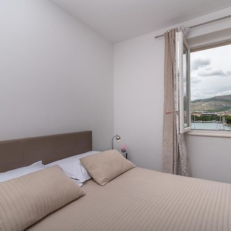 Apartments Maria Trogir Exterior photo