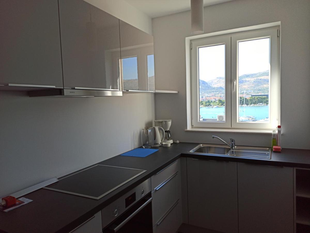 Apartments Maria Trogir Exterior photo