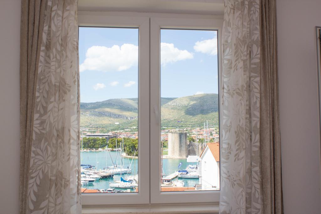 Apartments Maria Trogir Exterior photo