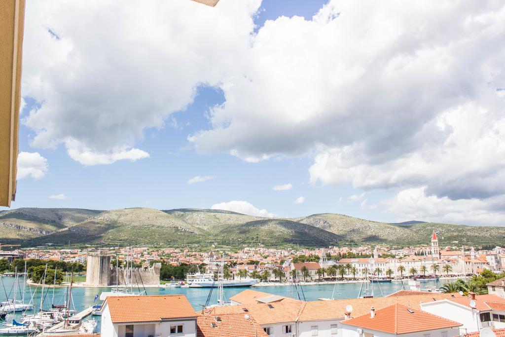 Apartments Maria Trogir Exterior photo