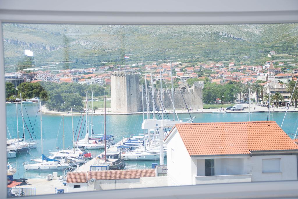 Apartments Maria Trogir Exterior photo
