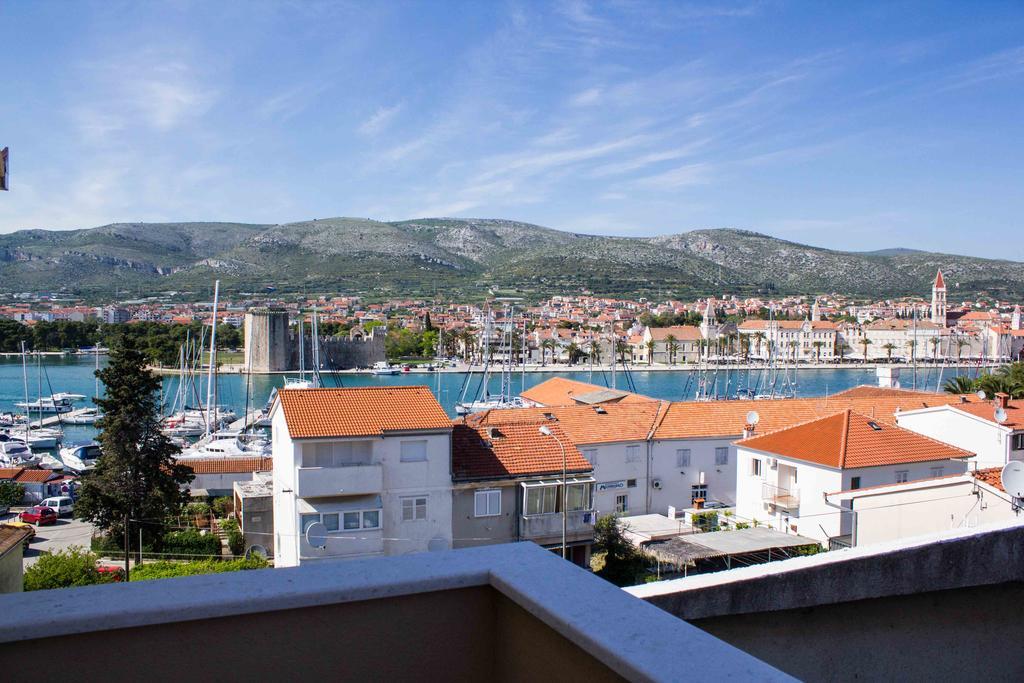 Apartments Maria Trogir Exterior photo