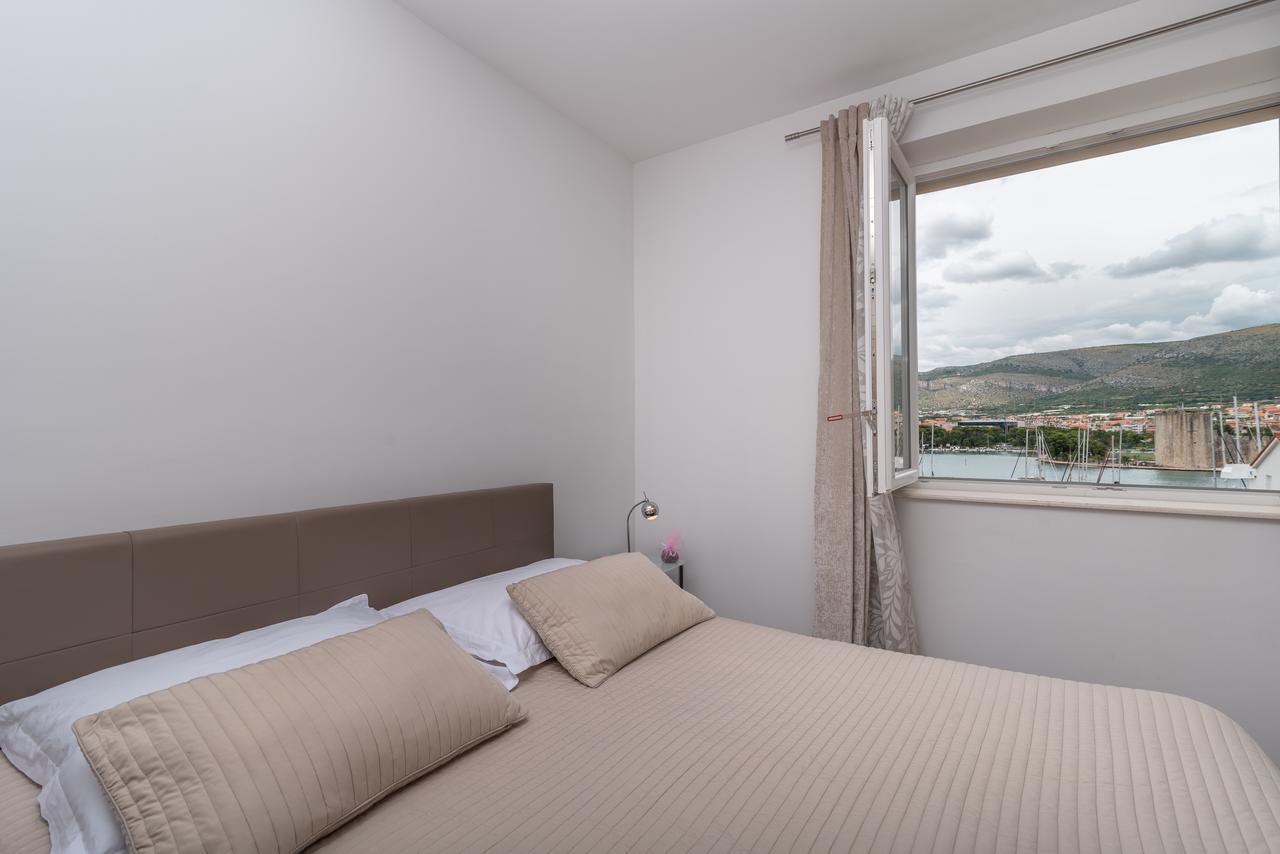 Apartments Maria Trogir Exterior photo