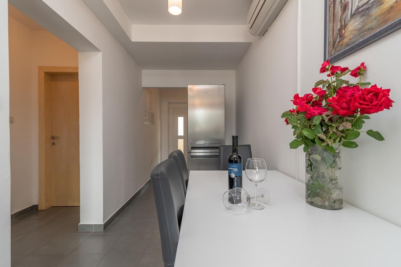 Apartments Maria Trogir Exterior photo
