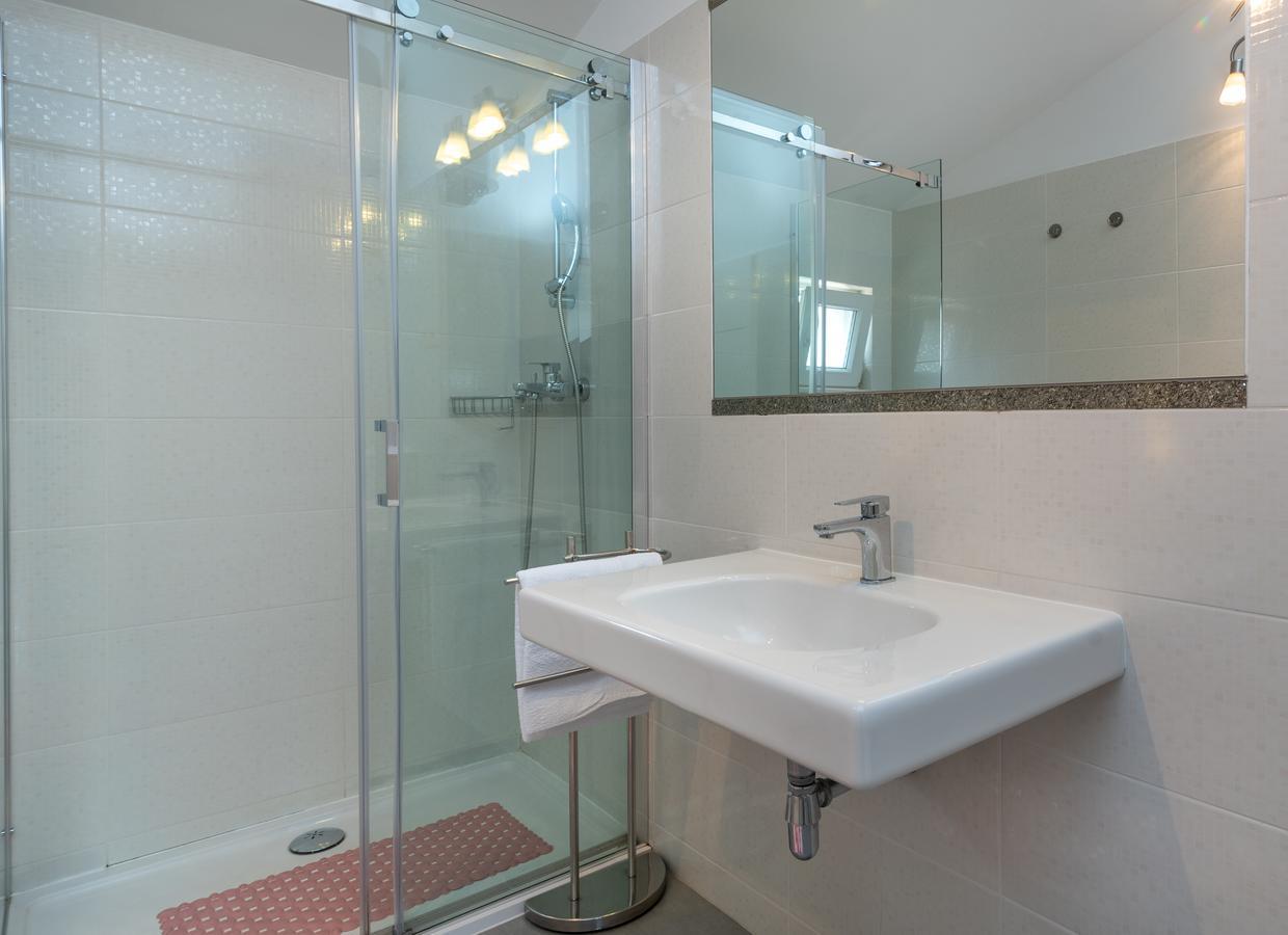 Apartments Maria Trogir Exterior photo
