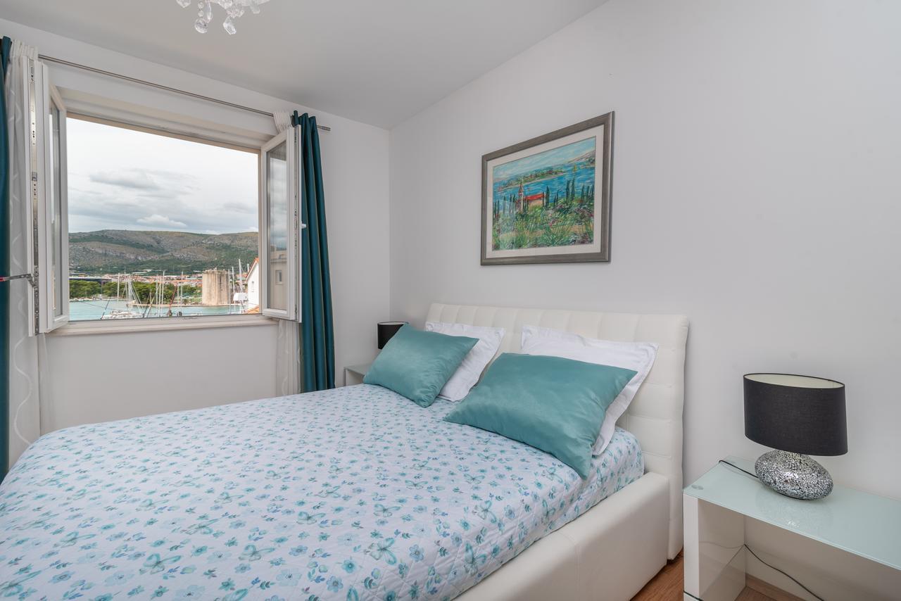 Apartments Maria Trogir Exterior photo